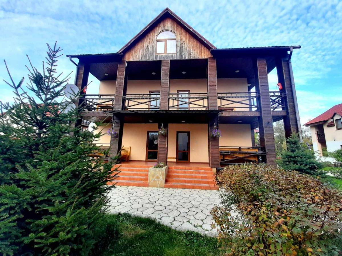 Котедж-Парк Славна Okhtyrka Exterior foto